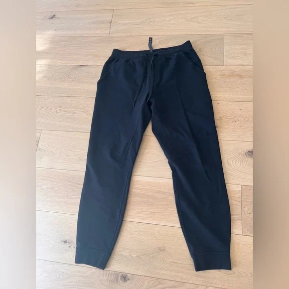 🔥Lululemon Men's Black City Joggers. Size L